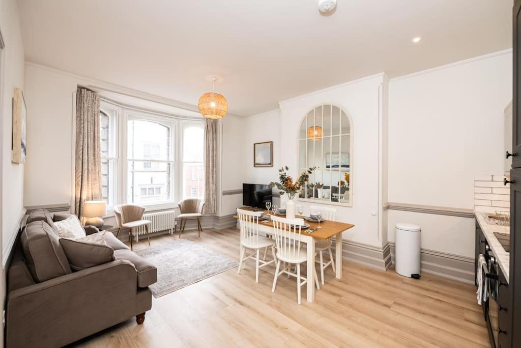3 Castle Mews Apartment Солсбъри Екстериор снимка